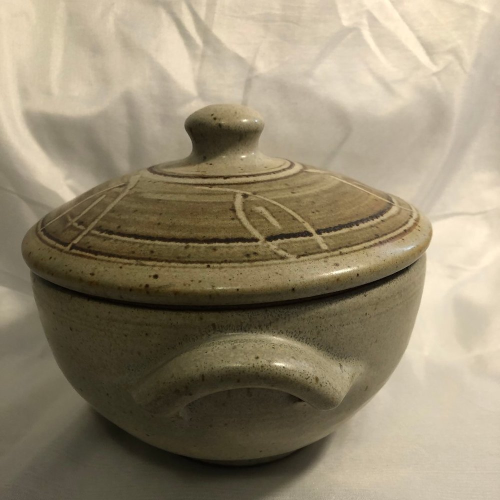 Stoneware Glazed Baked Bean Pot w/Lid cookie jar kitchen gathering party
